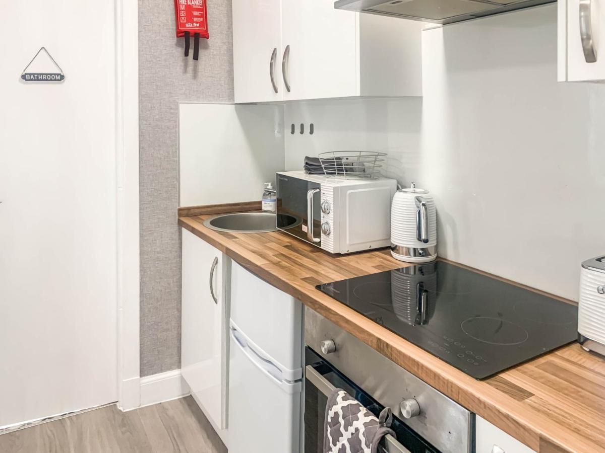 The Rosebery Retreat By The Castle 1-Bed Apartment Инвернесс Экстерьер фото