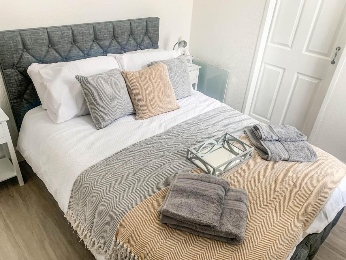 The Rosebery Retreat By The Castle 1-Bed Apartment Инвернесс Экстерьер фото